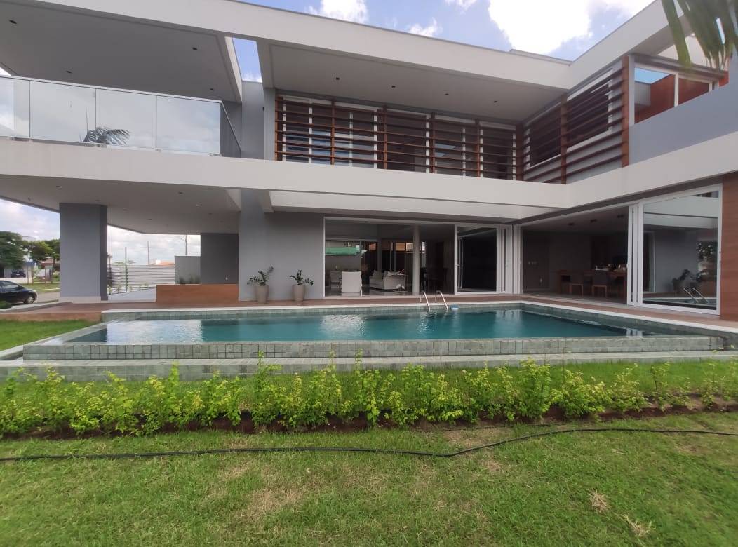 Casa de Condomínio à venda com 4 quartos, 596m² - Foto 1